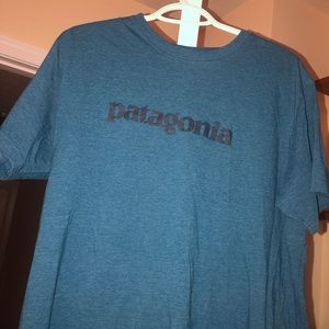 LIKE NEW MENS XL PATAGONIA T SHIRT